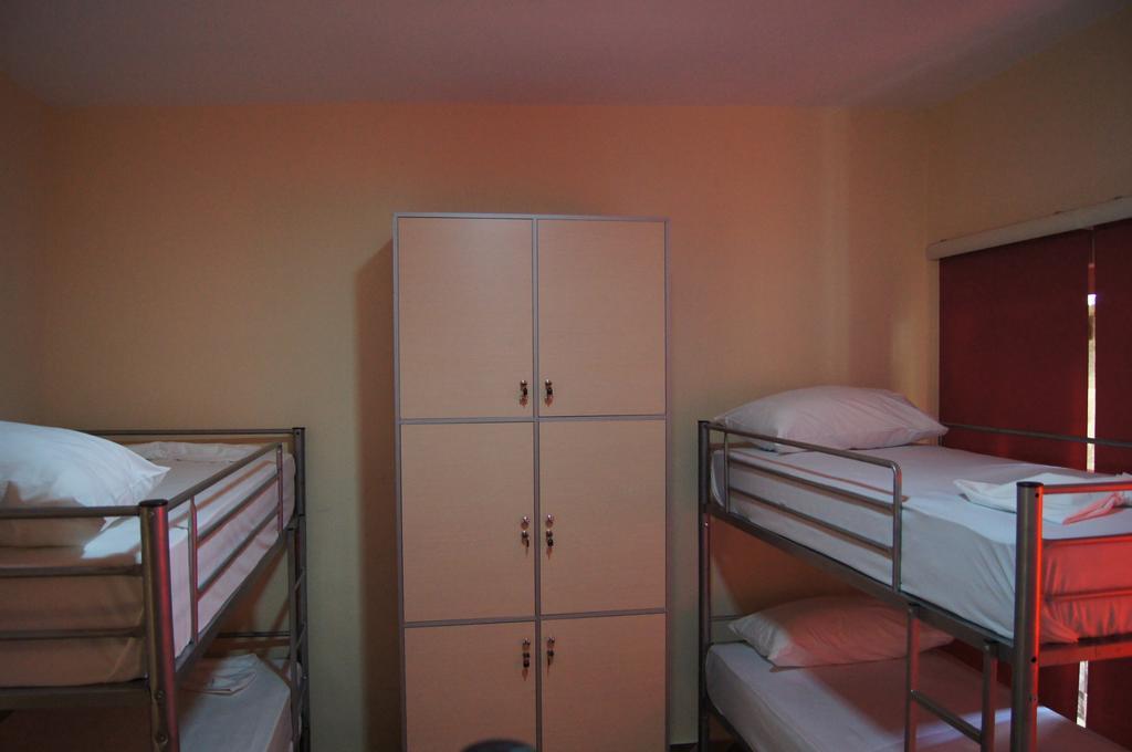 Metropol 23 * Tiranë